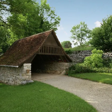 1km From The Gouffre De Holiday home Padirac
